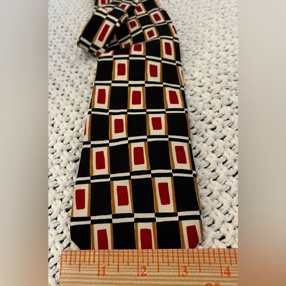 Lands End Men’s Neck Tie 100% Silk Hand Sewn, Black w/Red/Gold/Ivory; 60" x 3.5" - Picture 5 of 7